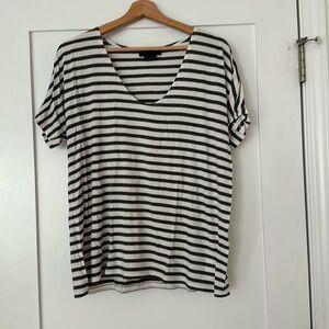 Striped hatch maternity tee size 0